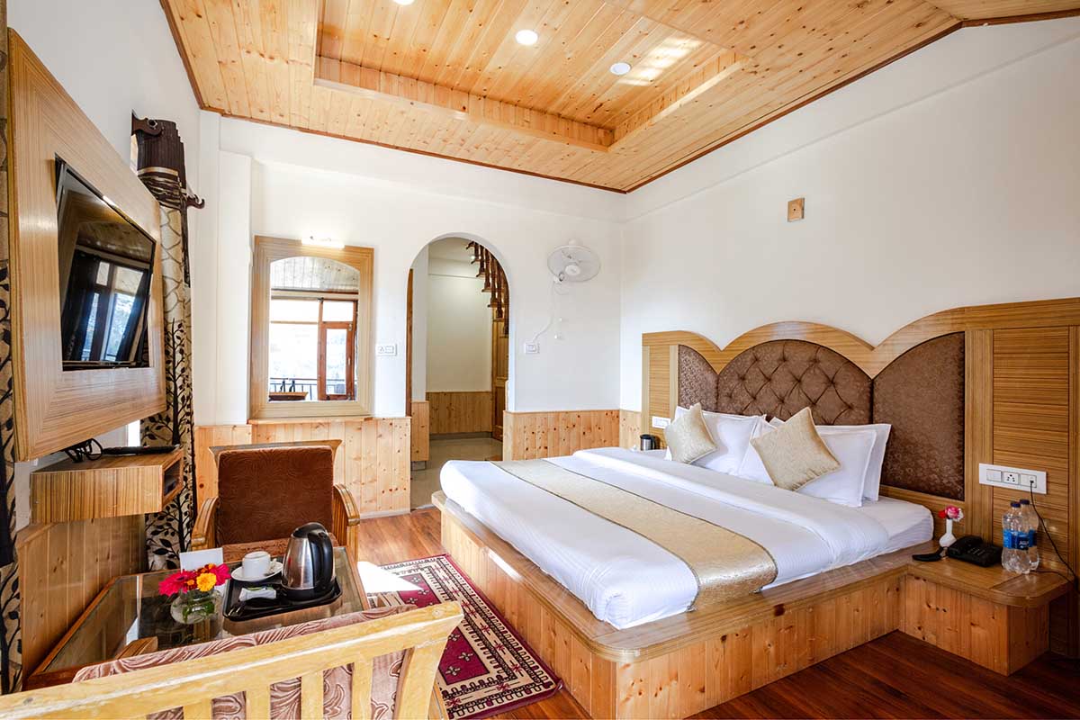 Deluxe Amenities